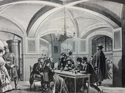 Die Räumlichkeiten des Ratskellers waren mit zahlreichen Bildern, Ornamenten und Trinksprüchen geschmückt
