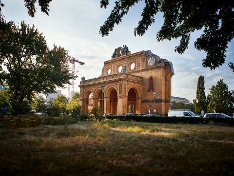 Ruine des Anhalter Bahnhofs