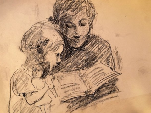 Skizze einer Mutter und Tochter mit Puppe auf dem Arm, gemeinsam über eine Buch gebeugt