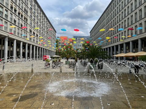 „Wasserspiele“ auf dem Walter-Jessel-Platz