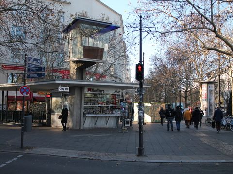 Der Joachimsthaler Platz soll umbenannt werden Grünfeld Eck