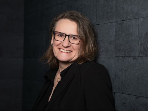 Porträt von Bezirksstadträtin Astrid Duda
