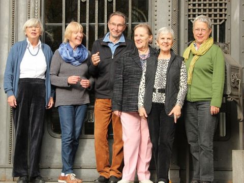Mitglieder der FreiwilligenAgentur: Dr. U. Kölver, H. Hansen, J. Borchert. B. Ohle, E. Jermis und M.-L. Briese (von links)