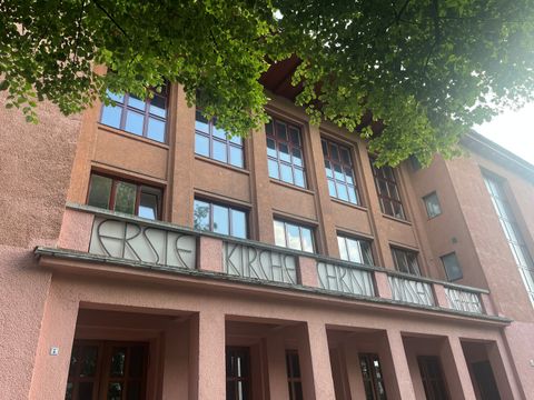 Erste Kirche Christi Wissenschafter - Frontansicht