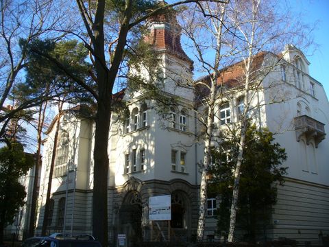 Hildegard-Wegscheider-Gymnasium, 3.3.2010, Foto: KHMM