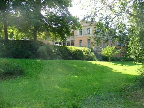 Park der Villa Harteneck, 21.7.2009.