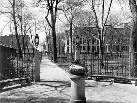 Schustehruspark mit Villa Oppenheim