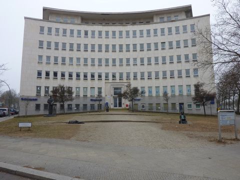 Julius-Morgenroth-Platz, 5.3.2011, Foto: KHMM