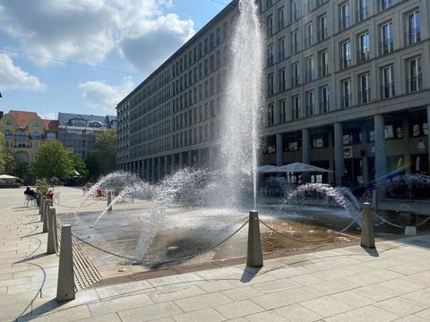 2022-05-05-Walter-Benjamin-Platz