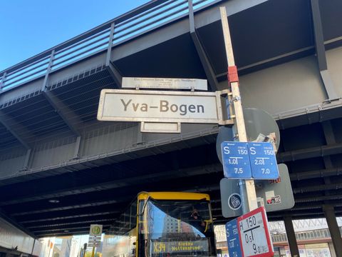 Yva-Bogen (Straßenschild)
