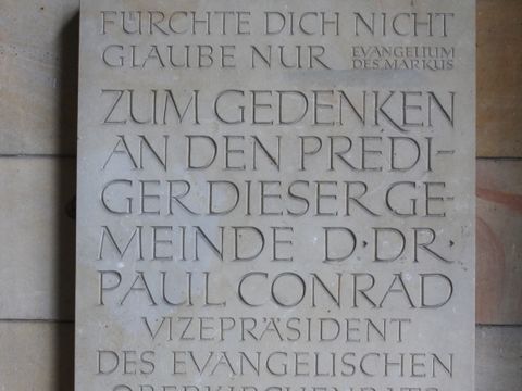 Gedenktafel für Friedrich Wilhelm August Paul Conrad (Bild: CW)