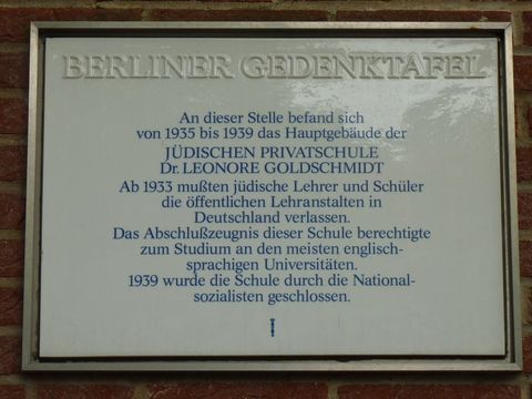 Gedenktafel für Leonore Goldschmidt, 8.9.2010, Foto: KHMM