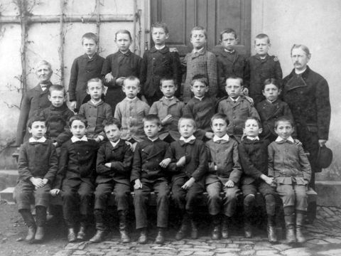 1885 Sexta Julius und Salomon Neuberg vorne links (Bild: Familienarchiv)