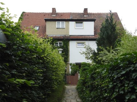 Hauseingang Hanauer Straße 46 (Bild: Stolpersteine-Initiative CW, Hupka)