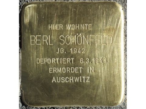 Stolperstein Berl Schönfeld (Bild: Stolpersteine-Initiative CW, Hupka)