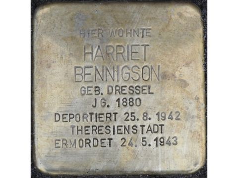 Stolperstein Harriet Bennigson (Bild: Stolpersteine-Initiative CW, Hupka)