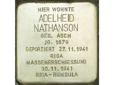 Stolperstein Adelheid Nathanson (Bild: Stolpersteine-Initiative CW, Hupka)