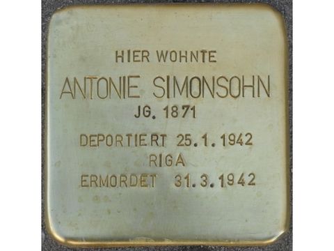 Stolperstein Antonie Simonsohn (Bild: Stolpersteine-Initiative CW, Hupka)
