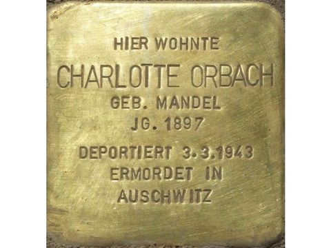 Stolperstein Charlotte Orbach (Bild: Stolpersteine-Initiative CW, Hupka)