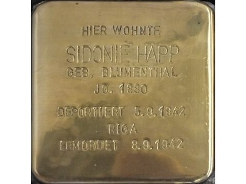 Stolperstein Sidonie Happ (Bild: Stolpersteine-Initiative CW, Hupka)