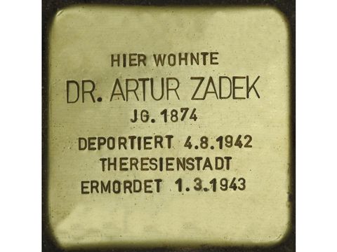 Stolperstein Dr. Artur Zadek (Bild: Stolpersteine-Initiative CW, Hupka)