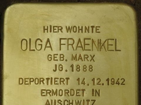Stolpertein Olga Fraenkel (Bild: Stolpersteine-Initiative Charlottenburg-Wilmersdorf)
