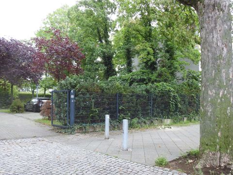 Kuno-Fischer-Straße 4