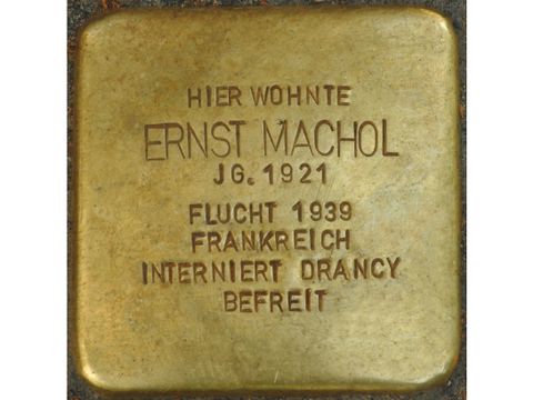 Stolperstein für Ernst Machol, Mommsenstr 7