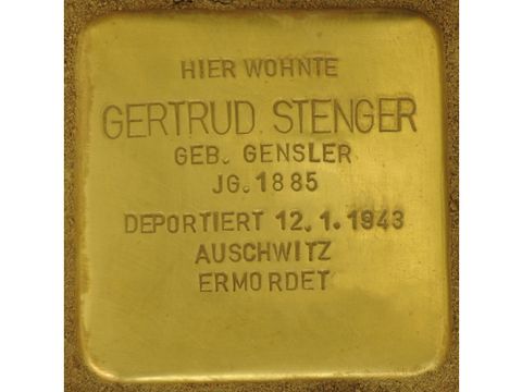 Stolperstein für Gertrud Stenger