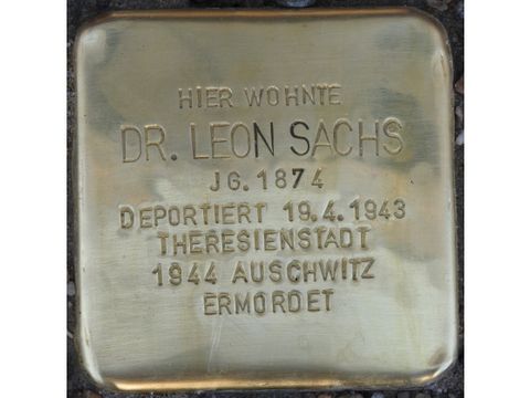 Stolperstein für Dr. Leon Sachs