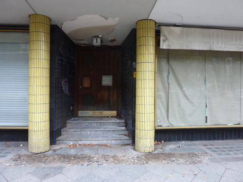 Eingang zum ehemaligen Ignatiushaus, Neue Kantstraße 1, 29.9.2010