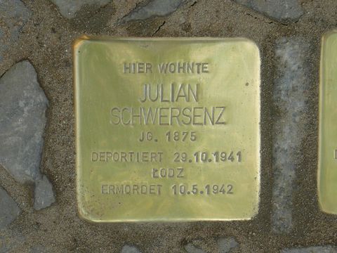 Stolperstein Julian Schwersenz (Bild: Wolfgang Knoll)