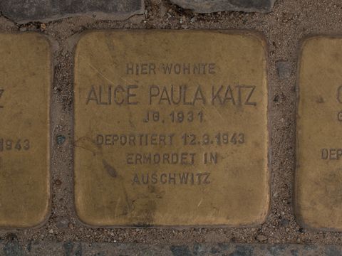Stolperstein Alice Paula Katz, Foto: A. Bukschat & C. Flegel, 03.10.2012