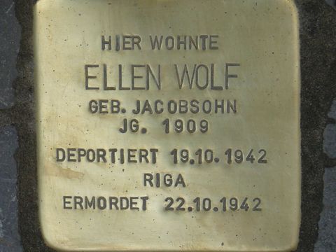 Stolperstein für Ellen Wolf (Bild: Wolfgang Knoll)