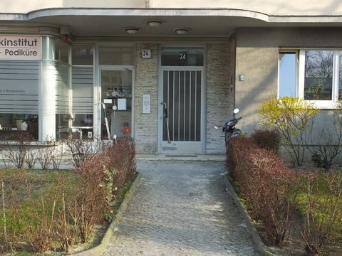 Hausansicht Caspar-Theyß-Str. 24