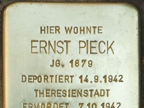 Stolperstein Ernst Pieck, 2014
