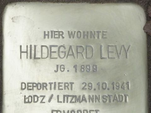 Stolperstein Hildegard Levy, Foto: H.-J. Hupka, 2013