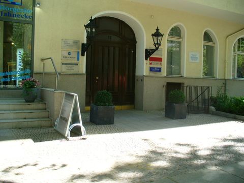 Hauseingang Giesebrechtstr. 11