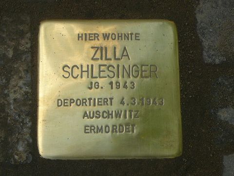Stolperstein Zilla Schlesinger (Bild: Wolfgang Knoll)