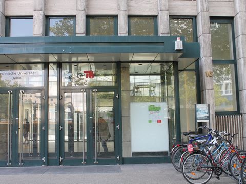 Hausansicht Hardenbergstr. 16, Foto: H-J. Hupka