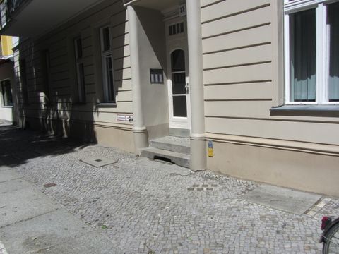 Hauseingang Sybelstr. 32, Foto: F. Siebold, Juni 2013