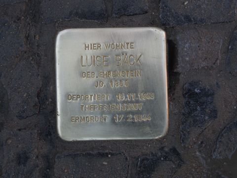 Stolperstein Luise Bäck, Foto: F. Siebold, März 2013