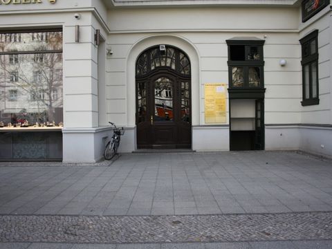 Hauseingang Kurfürstendamm 184 (Bild: BA Chbg-Wdf, B.Plewa)
