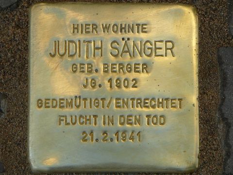 Stolperstein für Judith Sänger, 24.10.2008, Foto: Wolfgang Knoll