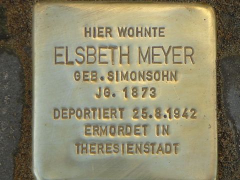 Stolperstein für Elsbeth Meyer, 24.10.2008, Foto: Wolfgang Knoll