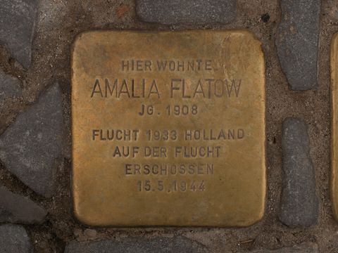 Stolperstein Amalia Flatow, Foto: A. Bukschat & C. Flegel, 25.08.2012