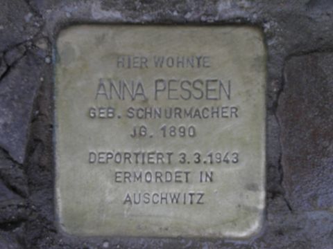 Stolperstein Anna Pessen