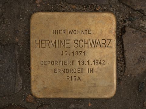 Stolperstein Hermine Schwarz, Foto: Bukschat & Flegel