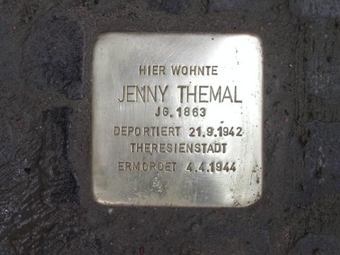 Stolperstein Jenny Themal, Foto: F. Siebold