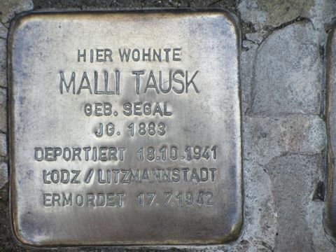 Stolperstein Malli Tausk, Foto: F. Siebold, Juni 2013
